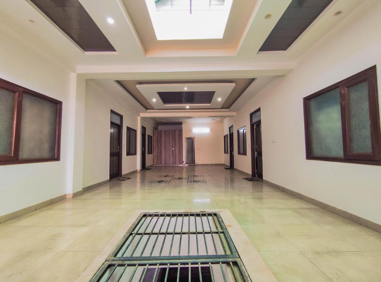 Rebirth Hotel 3*