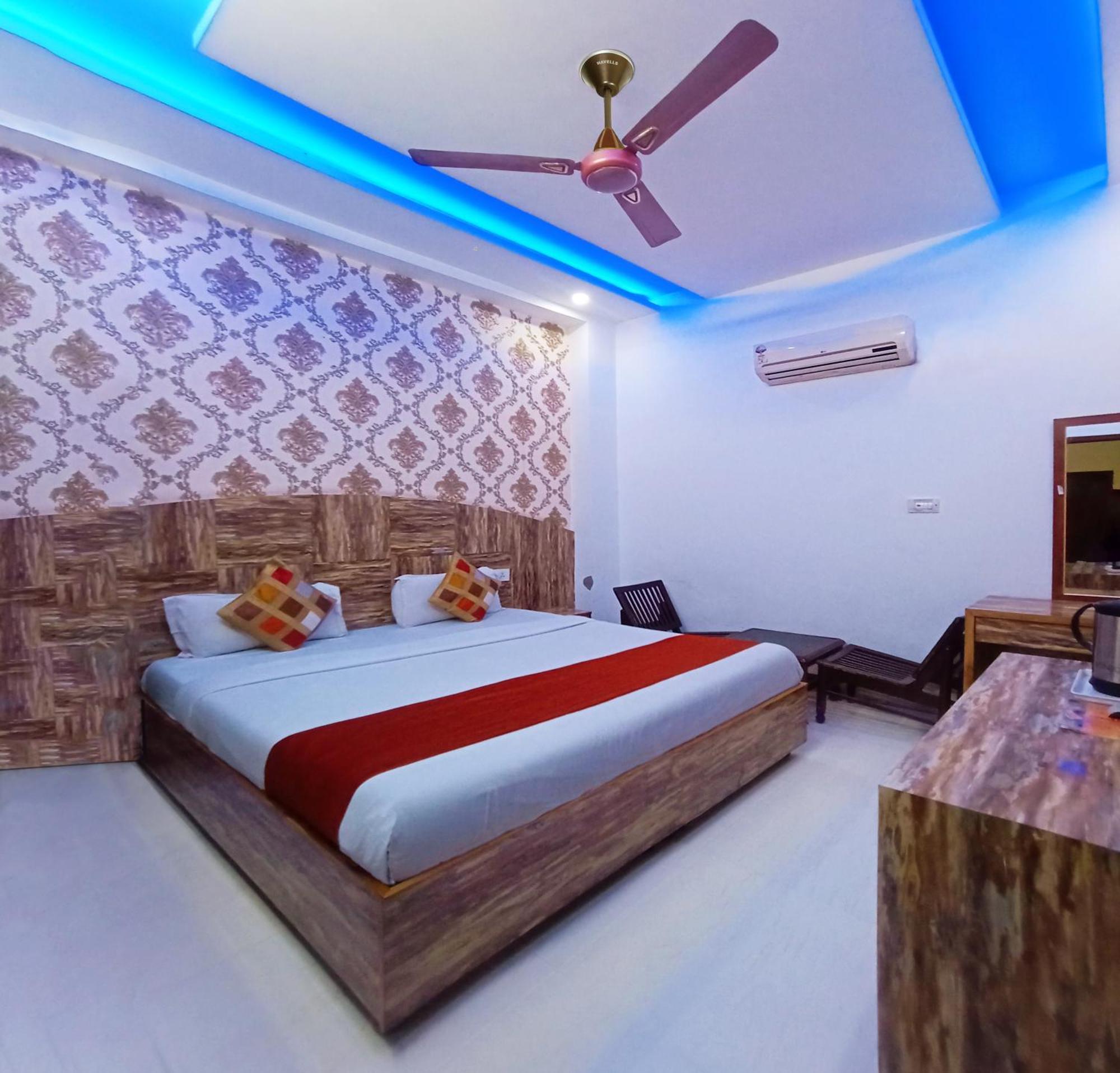Hotel Rebirth